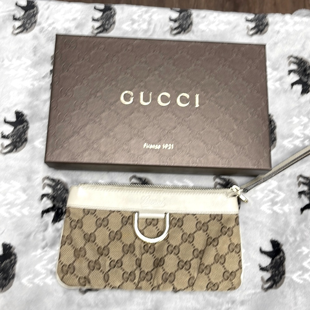 Authentic Gucci wristlet
